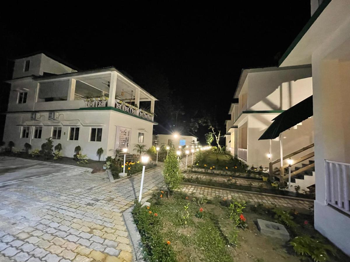 Jaldapara Forest Tourist Lodge Jftl Madari Hat Exteriér fotografie