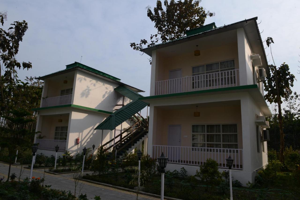 Jaldapara Forest Tourist Lodge Jftl Madari Hat Exteriér fotografie