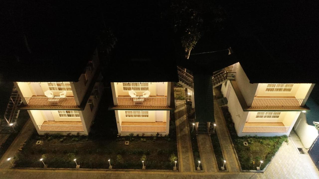 Jaldapara Forest Tourist Lodge Jftl Madari Hat Exteriér fotografie